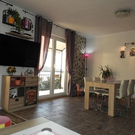 Apartman Pobuk Primošten Kültér fotó